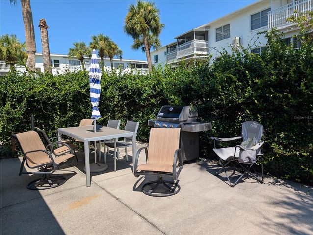 5949 EASY STREET I36, Bradenton, FL 34207