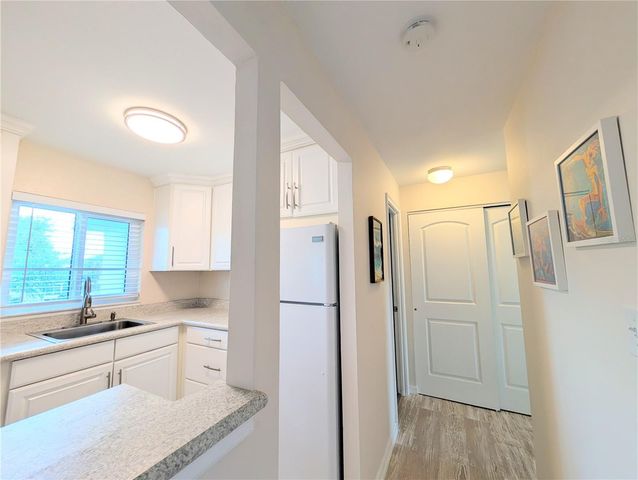 5949 EASY STREET I36, Bradenton, FL 34207