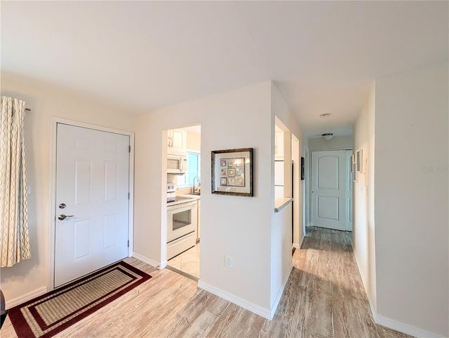 5949 EASY STREET I36, Bradenton, FL 34207