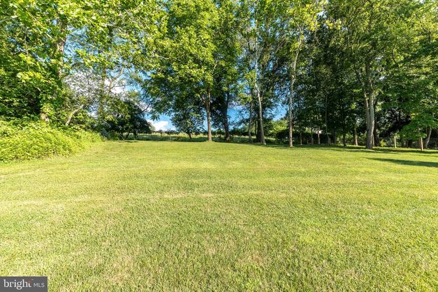 306 LIAM LN, West Chester, PA 19380