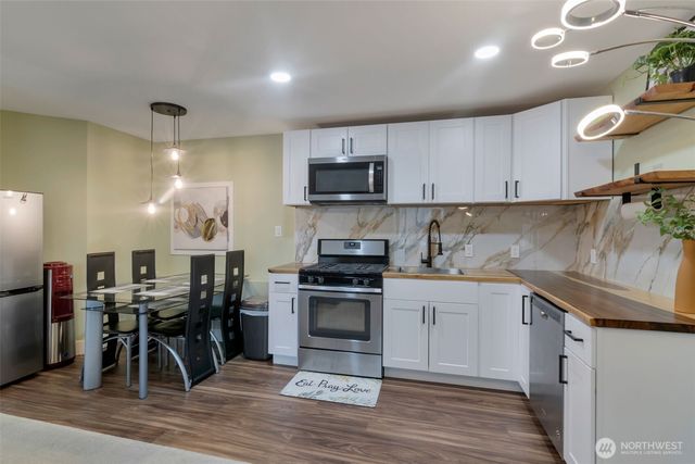 16608 43rd Avenue W, Lynnwood, WA 98037