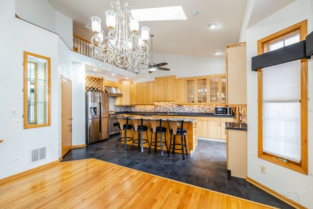 18055 Upland Drive, Tinley Park, IL 60487