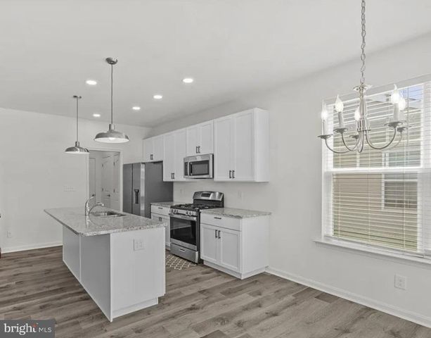 01 FAIRMONT LN, Dover, DE 19904