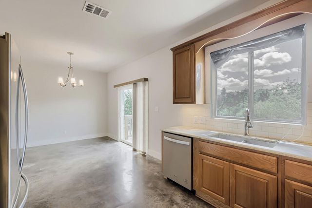 20401 Siesta Shores DR, Spicewood, TX 78669