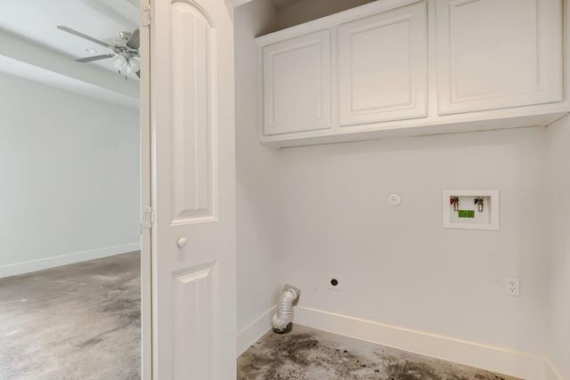 20401 Siesta Shores DR, Spicewood, TX 78669