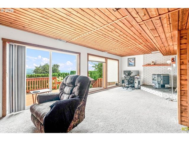 1720 9TH St, Columbia City, OR 97018