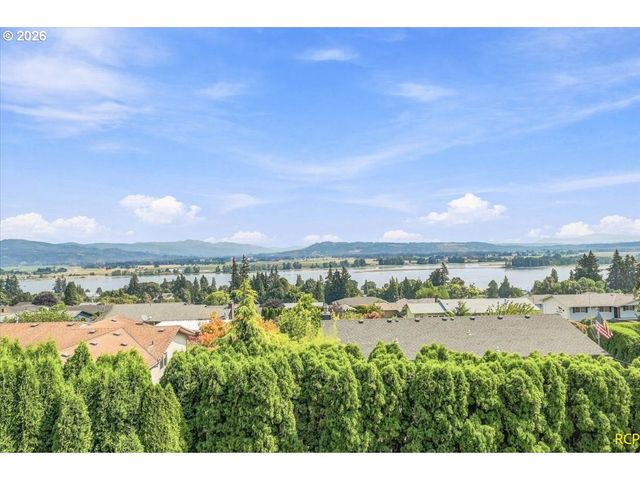 1720 9TH St, Columbia City, OR 97018