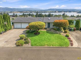 1720 9TH St, Columbia City, OR 97018
