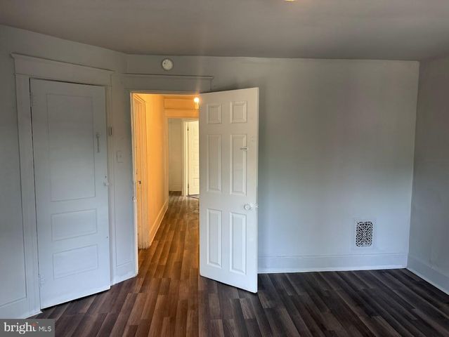 1825 BOAS ST, Harrisburg, PA 17103