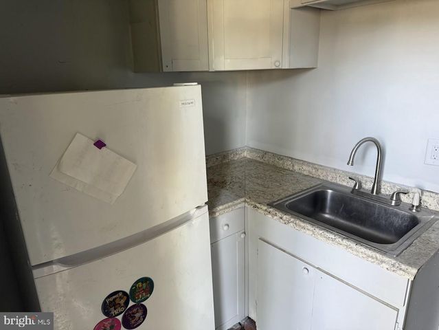 1825 BOAS ST, Harrisburg, PA 17103