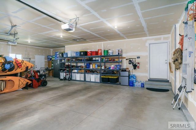 1296 Angela St, Chubbuck, ID 83202