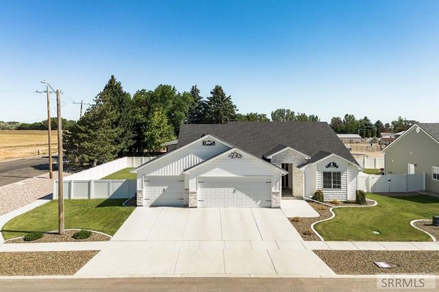 1296 Angela St, Chubbuck, ID 83202