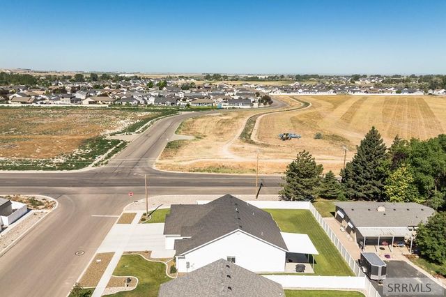 1296 Angela St, Chubbuck, ID 83202