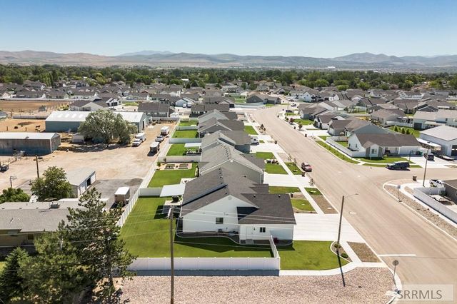 1296 Angela St, Chubbuck, ID 83202