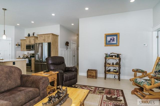 1296 Angela St, Chubbuck, ID 83202