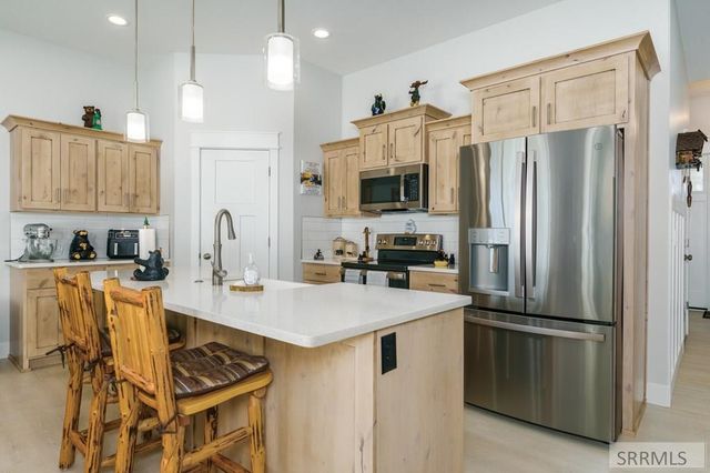 1296 Angela St, Chubbuck, ID 83202