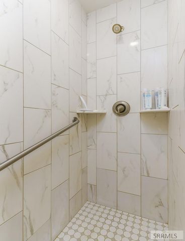 1296 Angela St, Chubbuck, ID 83202
