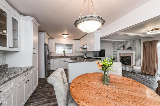 11115 Canterbury Drive, Sterling Heights, MI 48312