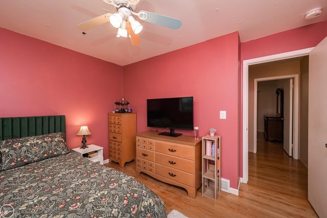 11115 Canterbury Drive, Sterling Heights, MI 48312