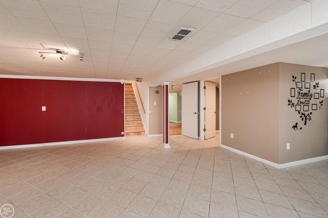 11115 Canterbury Drive, Sterling Heights, MI 48312