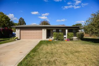 11115 Canterbury Drive, Sterling Heights, MI 48312
