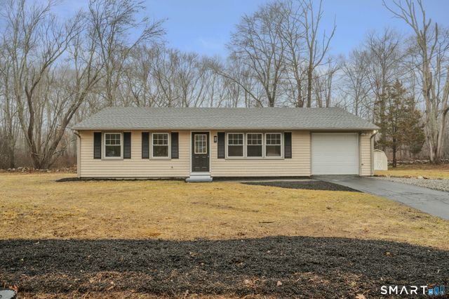 153 Meeting House Lane, Ledyard, CT 06339