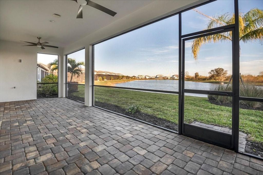 Image 29 of property listing at 17703 SAVORY MIST CIRCLE, Bradenton, FL 34211