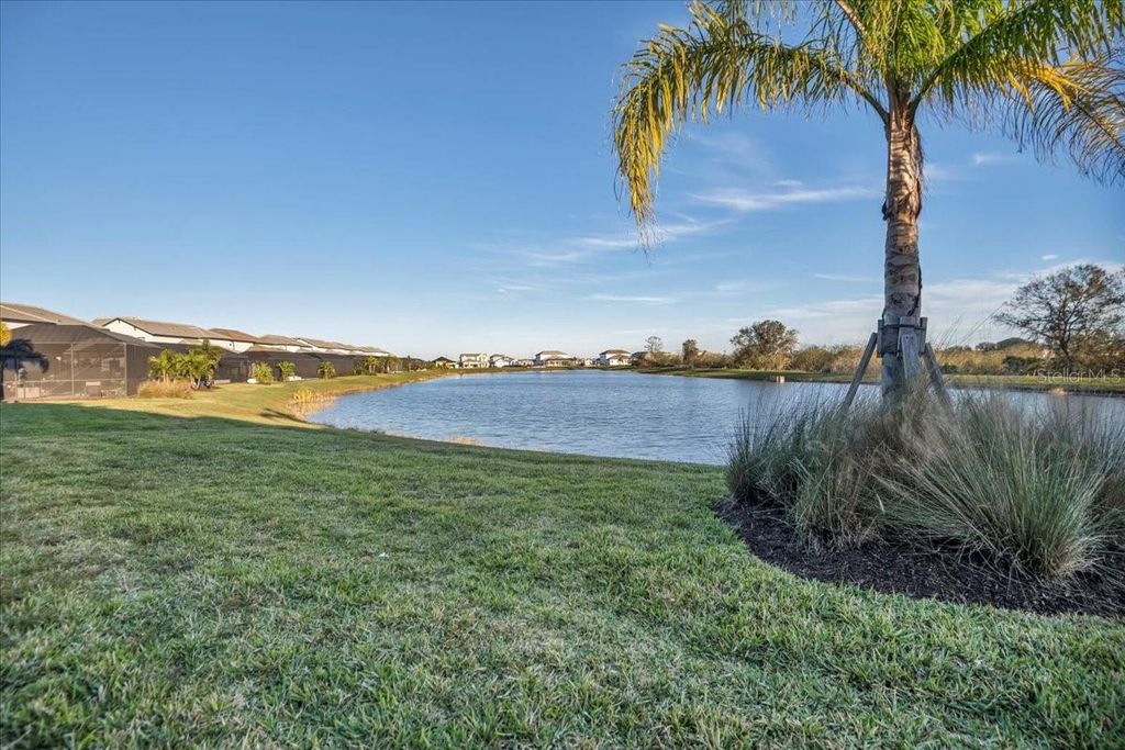 Image 30 of property listing at 17703 SAVORY MIST CIRCLE, Bradenton, FL 34211