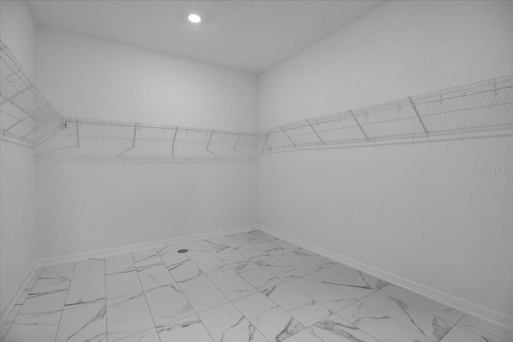 Image 39 of property listing at 17703 SAVORY MIST CIRCLE, Bradenton, FL 34211