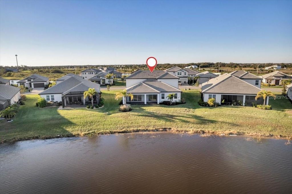 Image 5 of property listing at 17703 SAVORY MIST CIRCLE, Bradenton, FL 34211