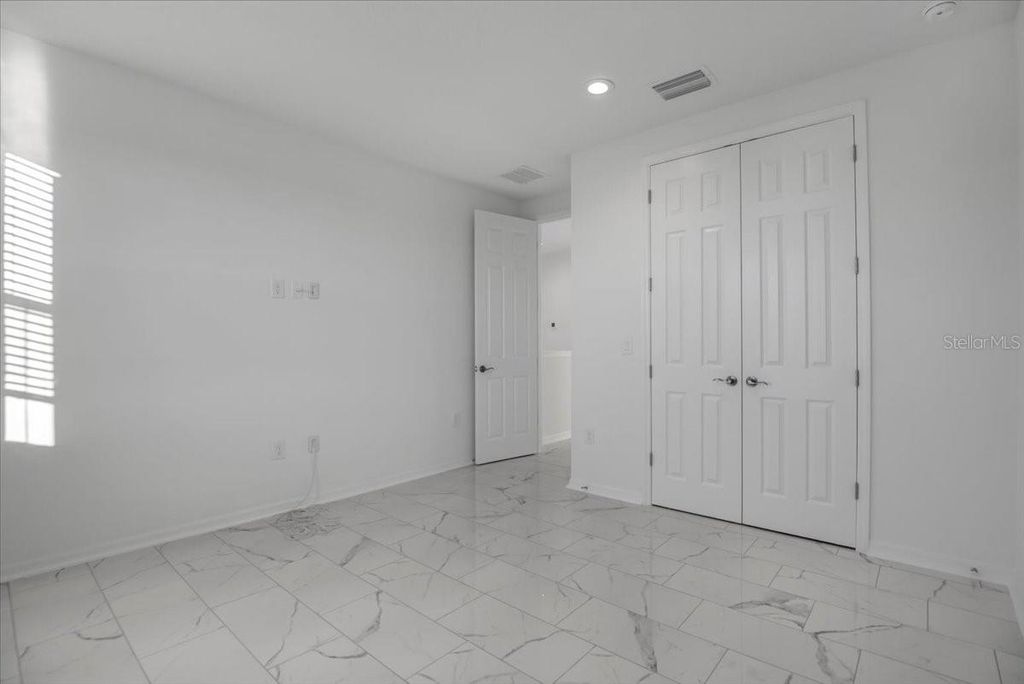 Image 50 of property listing at 17703 SAVORY MIST CIRCLE, Bradenton, FL 34211