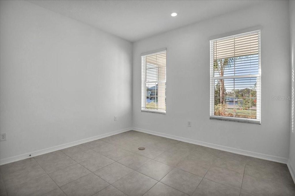 Image 9 of property listing at 17703 SAVORY MIST CIRCLE, Bradenton, FL 34211