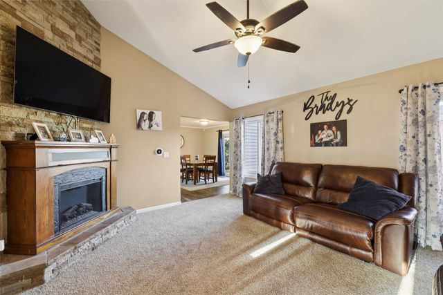 729 11th Street SE, Altoona, IA 50009