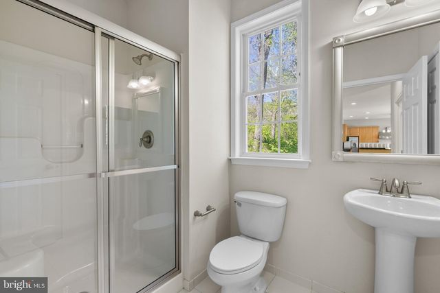 9724 CENTENNIAL MEADOWS LN, Ellicott City, MD 21042
