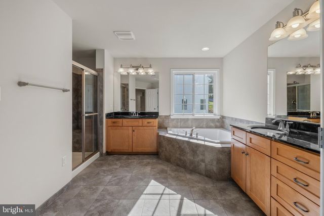 9724 CENTENNIAL MEADOWS LN, Ellicott City, MD 21042