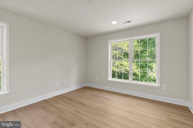 9724 CENTENNIAL MEADOWS LN, Ellicott City, MD 21042