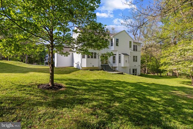 9724 CENTENNIAL MEADOWS LN, Ellicott City, MD 21042