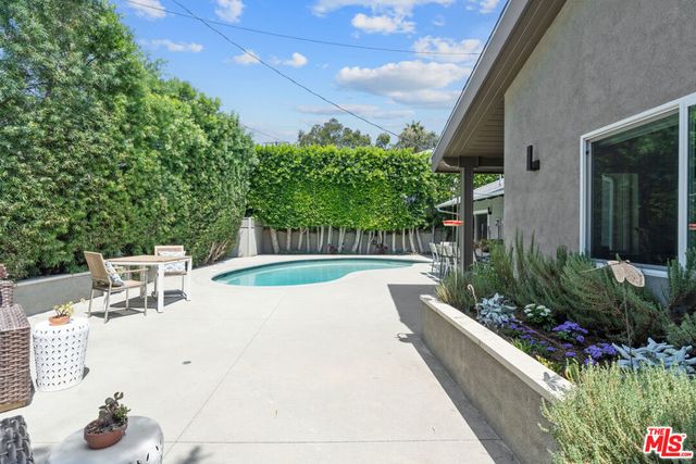 5481 Katherine Avenue, Sherman Oaks, CA 91401