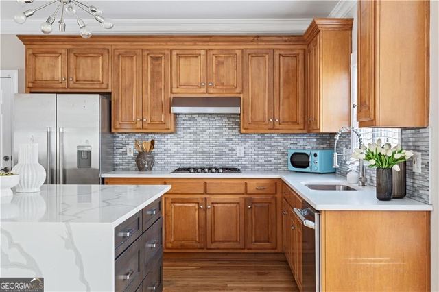 250 Camden Creek Court, Lawrenceville, GA 30043