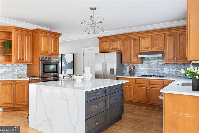 250 Camden Creek Court, Lawrenceville, GA 30043