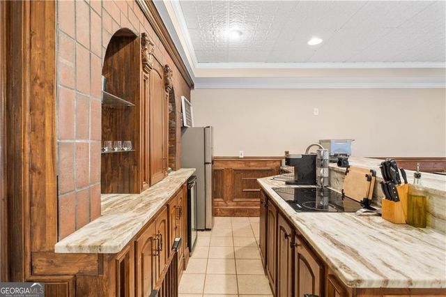 250 Camden Creek Court, Lawrenceville, GA 30043