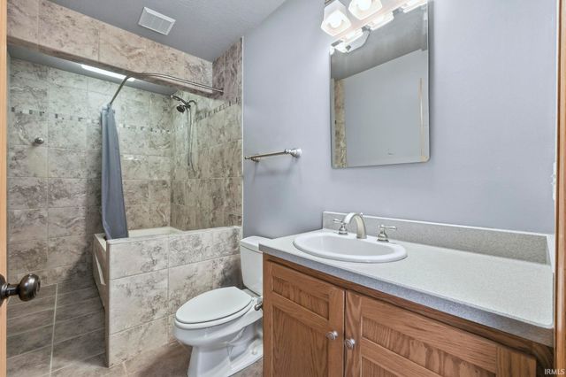 2653 Reed Road, Fort Wayne, IN 46815