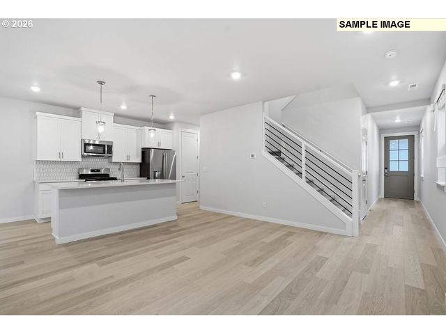 3717 Sw 40TH St, Gresham, OR 97080