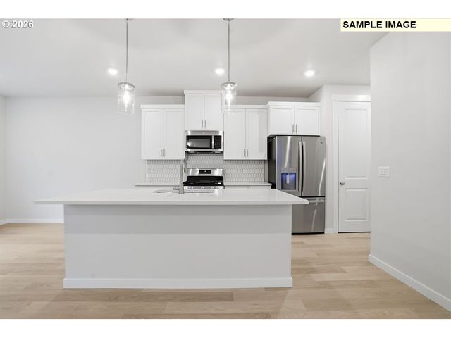 3717 Sw 40TH St, Gresham, OR 97080