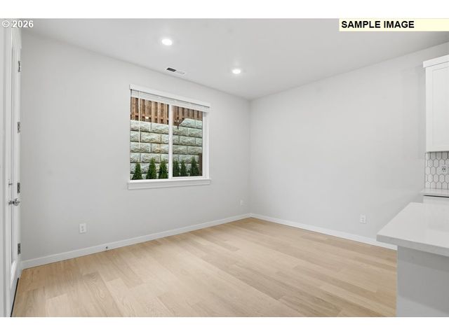 3717 Sw 40TH St, Gresham, OR 97080