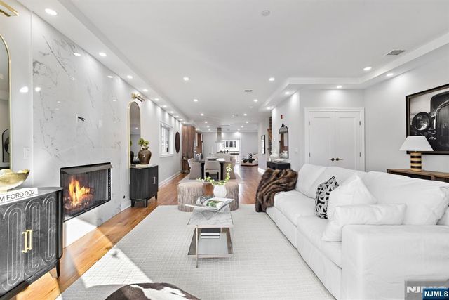 227 Wayne Avenue 227A, Cliffside Park, NJ 07010