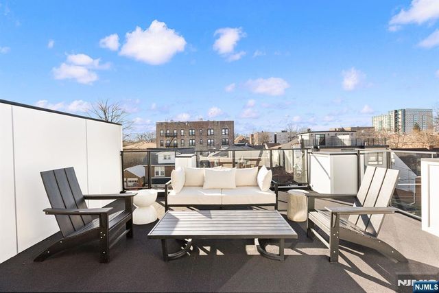 227 Wayne Avenue 227A, Cliffside Park, NJ 07010