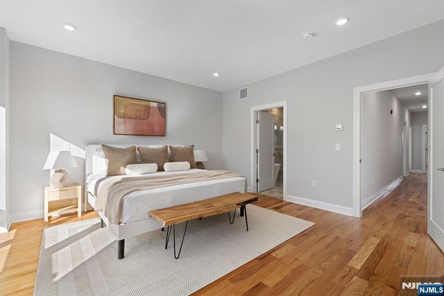 227 Wayne Avenue 227A, Cliffside Park, NJ 07010