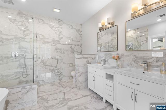 227 Wayne Avenue 227A, Cliffside Park, NJ 07010