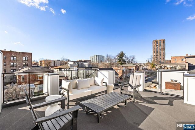 227 Wayne Avenue 227A, Cliffside Park, NJ 07010